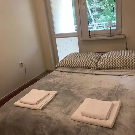 Apartament Bursztyn * 코워브제크