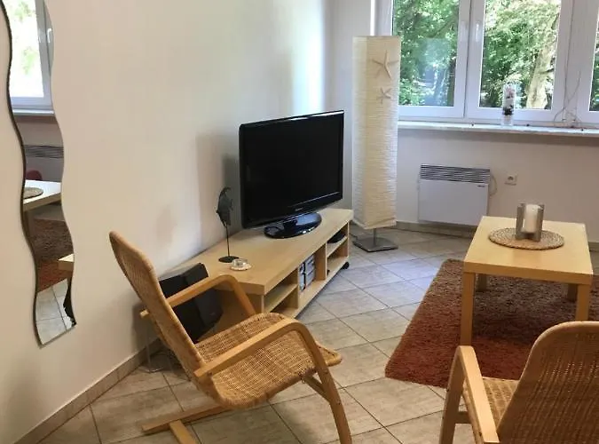 Apartament Bursztyn * 코워브제크